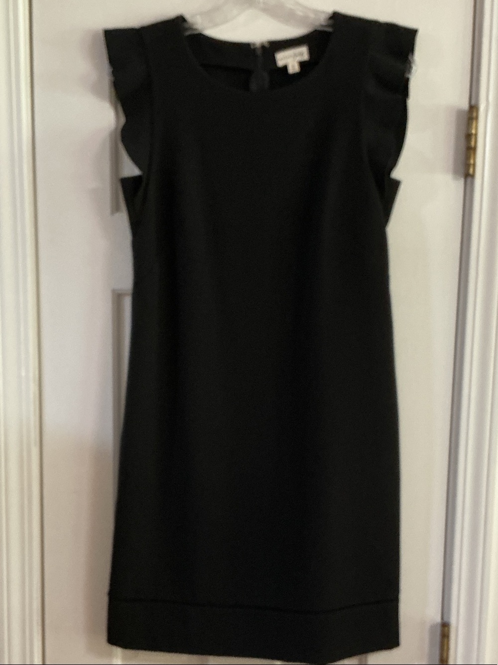Maison Jules Black Ruffle Sleeve Dress 

B14